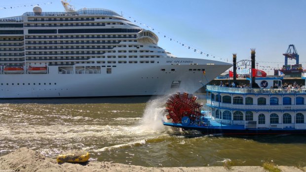 MSC Splendida in Hamburg